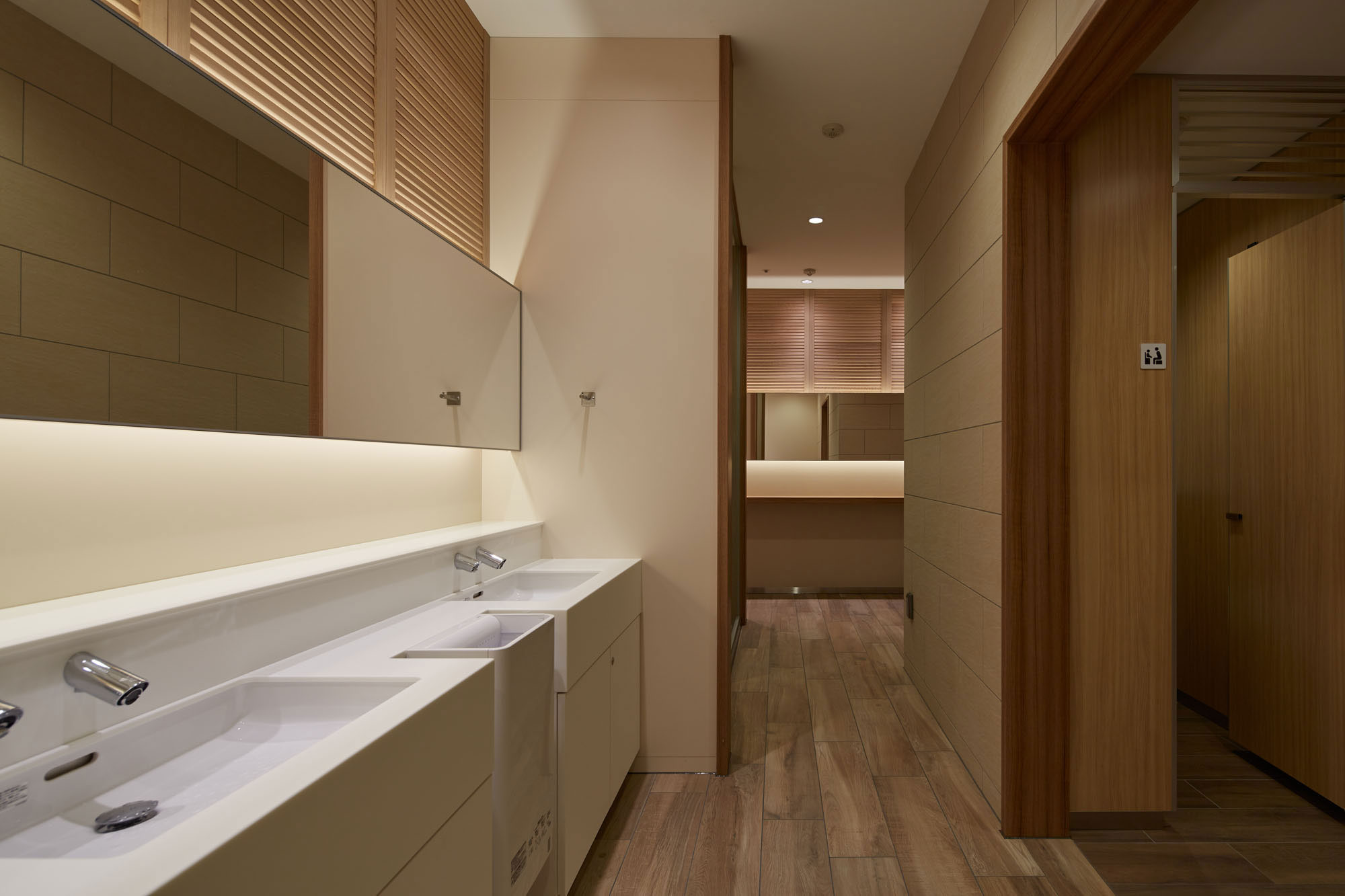 PARCO2 Sendai Toilet / nf.Design co.,ltd. | Nakahara・Fukushima