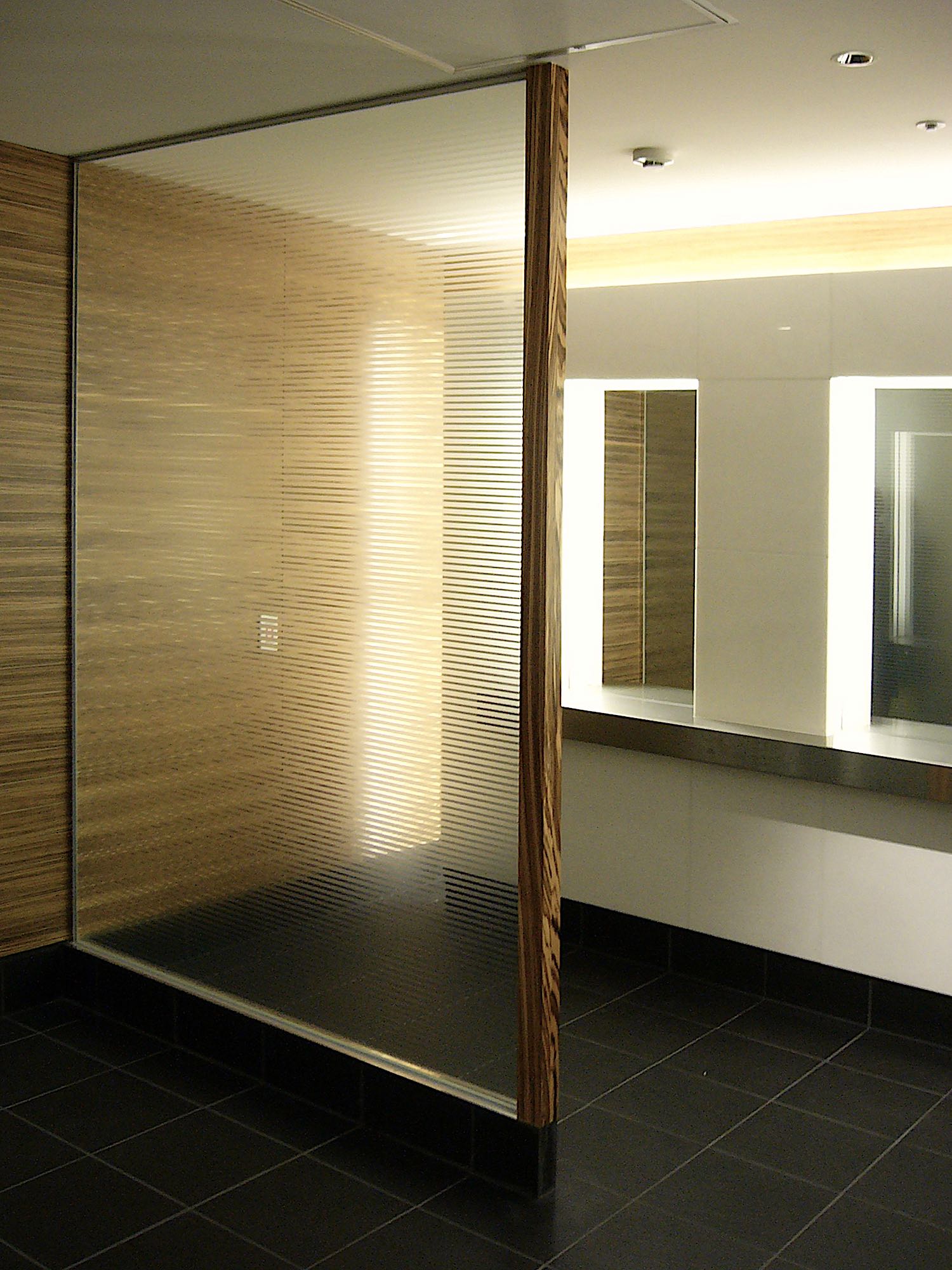 PARCO Nagoya Toilet / nf.Design co.,ltd. | Nakahara・Fukushima